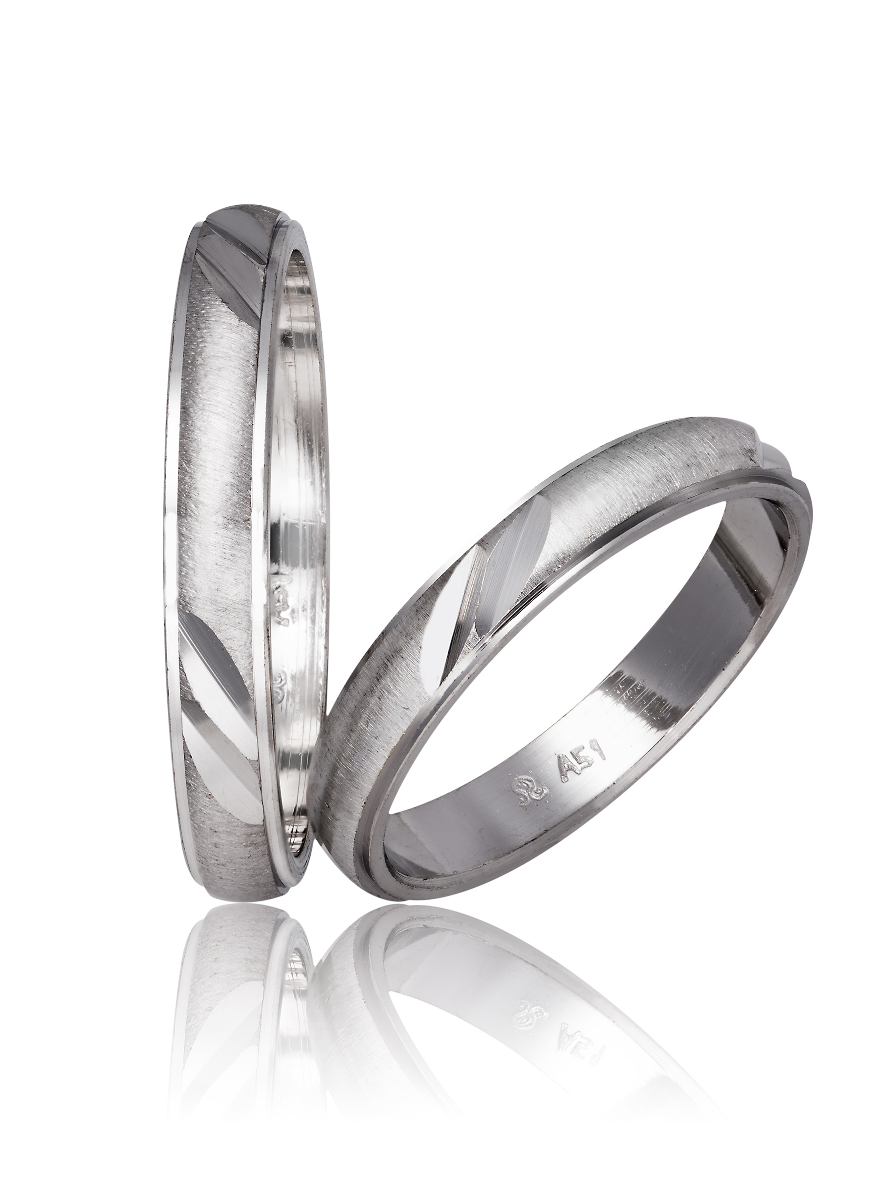 Βέρες γάμου απο ματ λευκόχρυσο & σκαλίσματα 3.5mm.